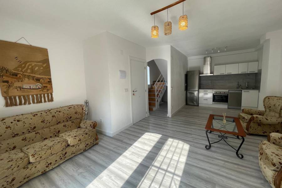 Vente - Bungalow Étage Haut - Nueva Torrevieja - Torrevieja