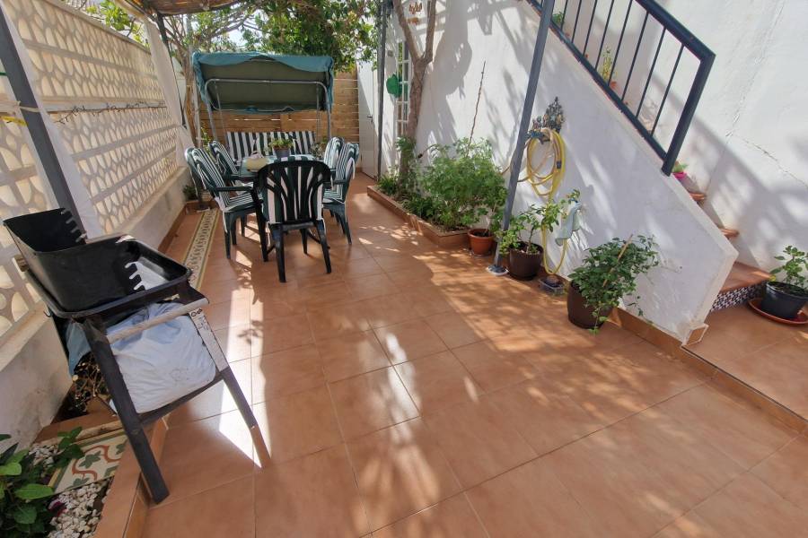 Vente - Bungalow Étage Haut - Aguas nuevas 2 - Torrevieja