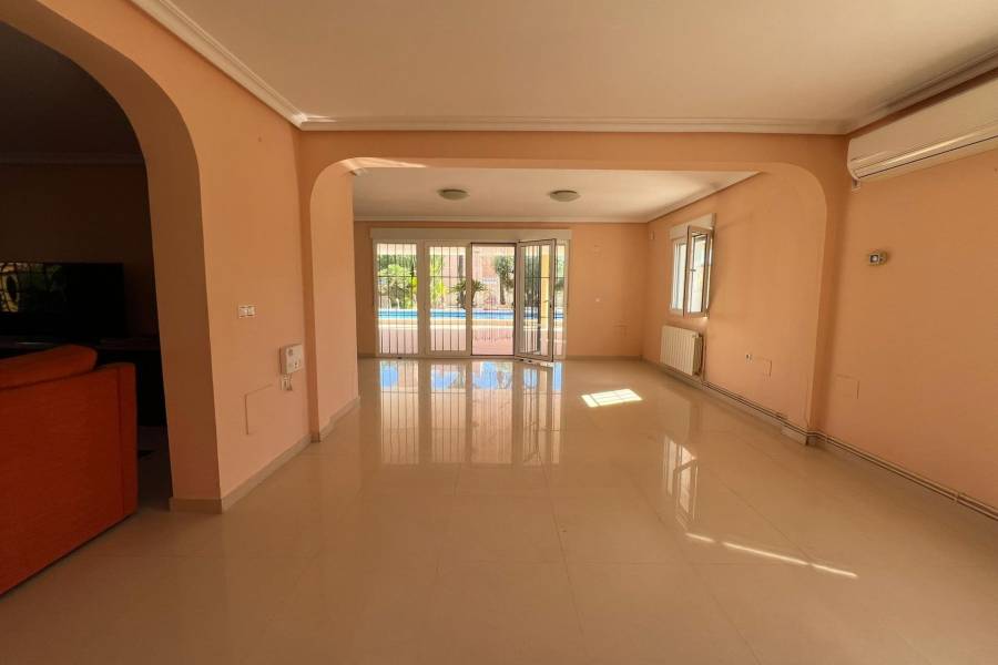 Försäljning - Villa - Torreta florida - Torrevieja