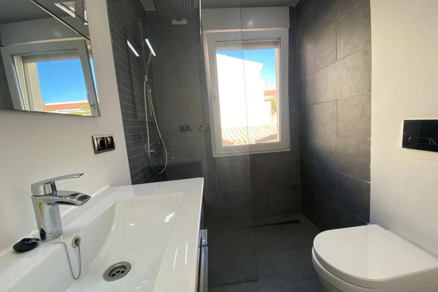 Venta - Villa de Lujo - Aldea del mar - Torrevieja