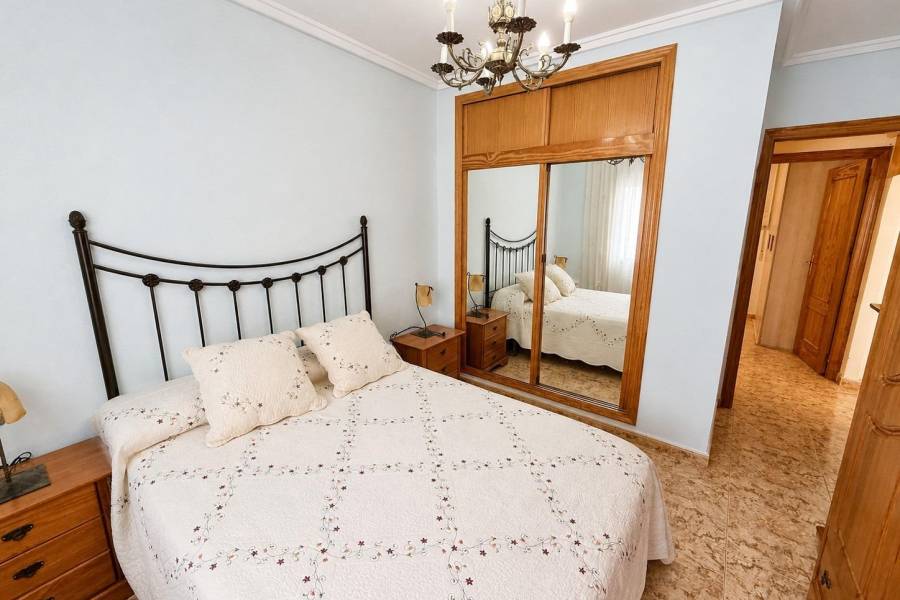 Venta - Apartamento - Nueva Torrevieja - Torrevieja