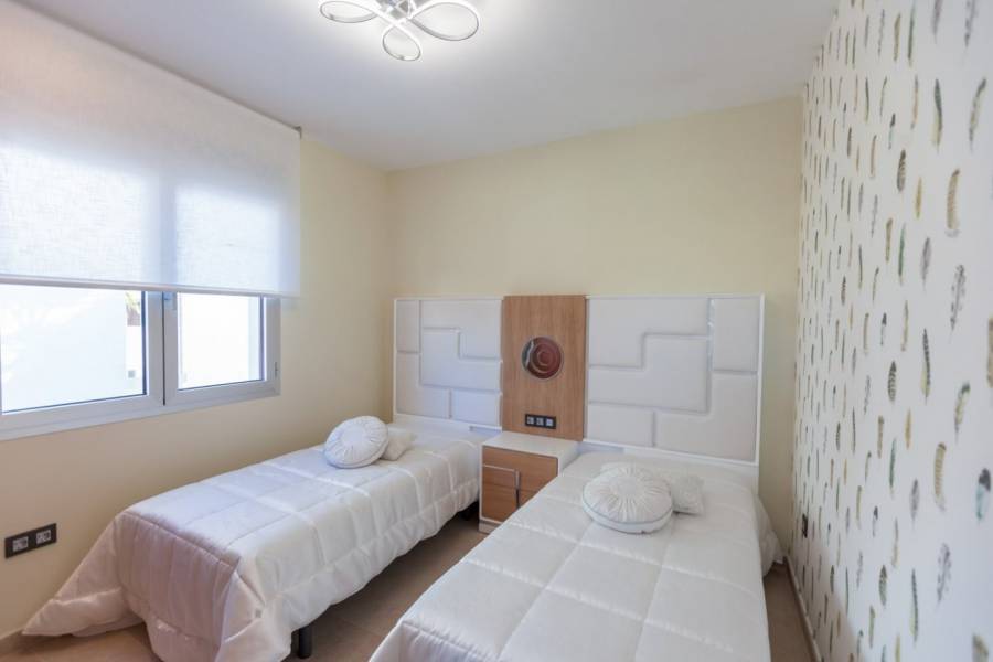 Venta - Chalet - EL RASO - Guardamar del Segura