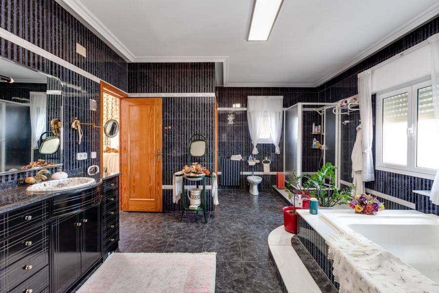 Venta - Villa de Lujo - San luis - Torrevieja