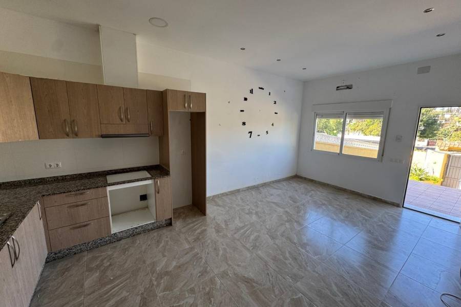 Venta - Chalet - Los balcones - Torrevieja