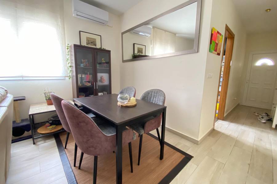 Venta - Chalet - Torreta florida - Torrevieja