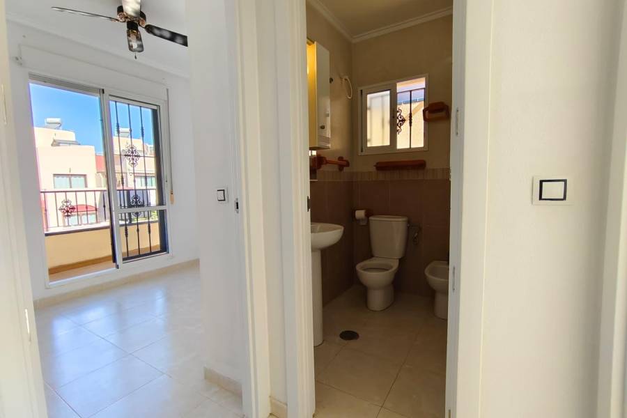 Salg - Rekkehus - Aguas nuevas 1 - Torrevieja