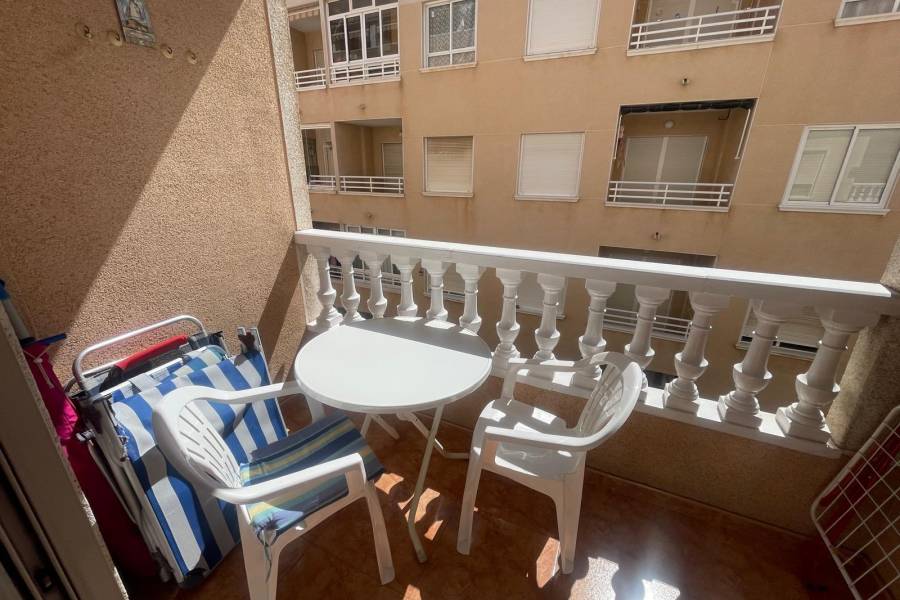 Venta - Apartamento - Playa de los locos - Torrevieja