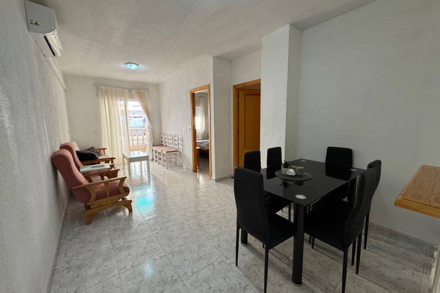 Sale - Apartment - Playa de los locos - Torrevieja