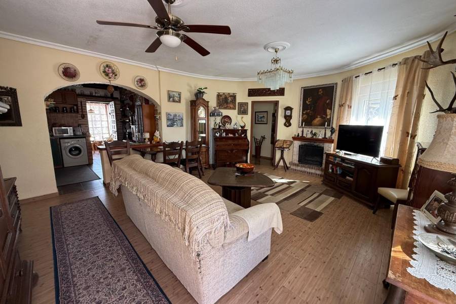 Venta - Chalet - El chaparral - Torrevieja