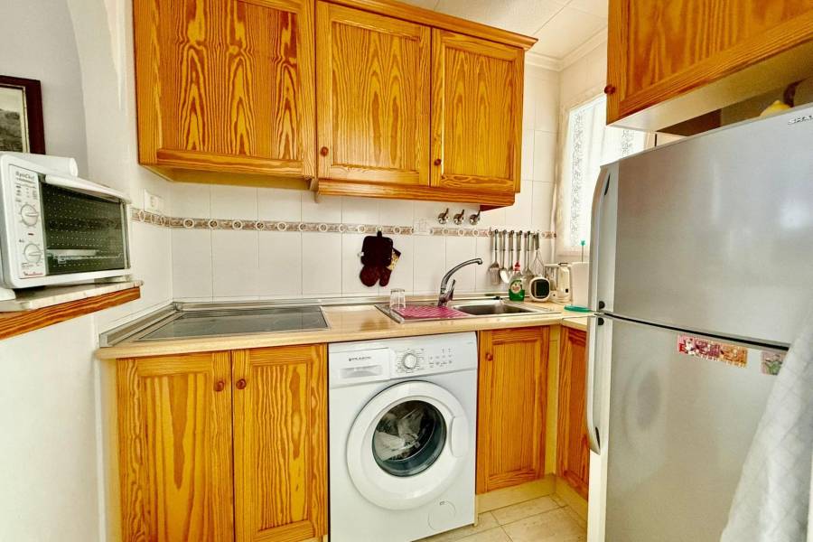 Venta - Apartamento - Estacion de autobuses - Torrevieja