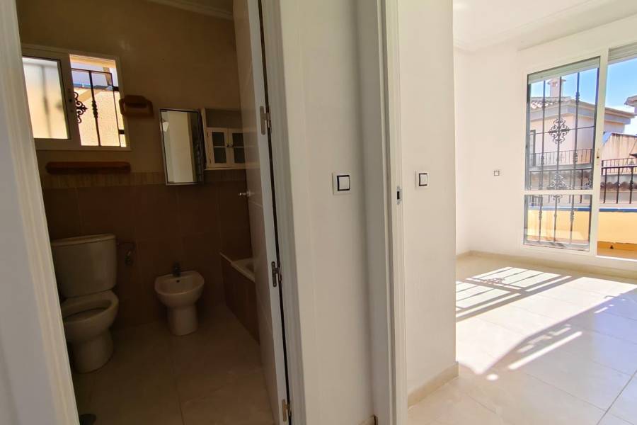 Salg - Rekkehus - Aguas nuevas 1 - Torrevieja