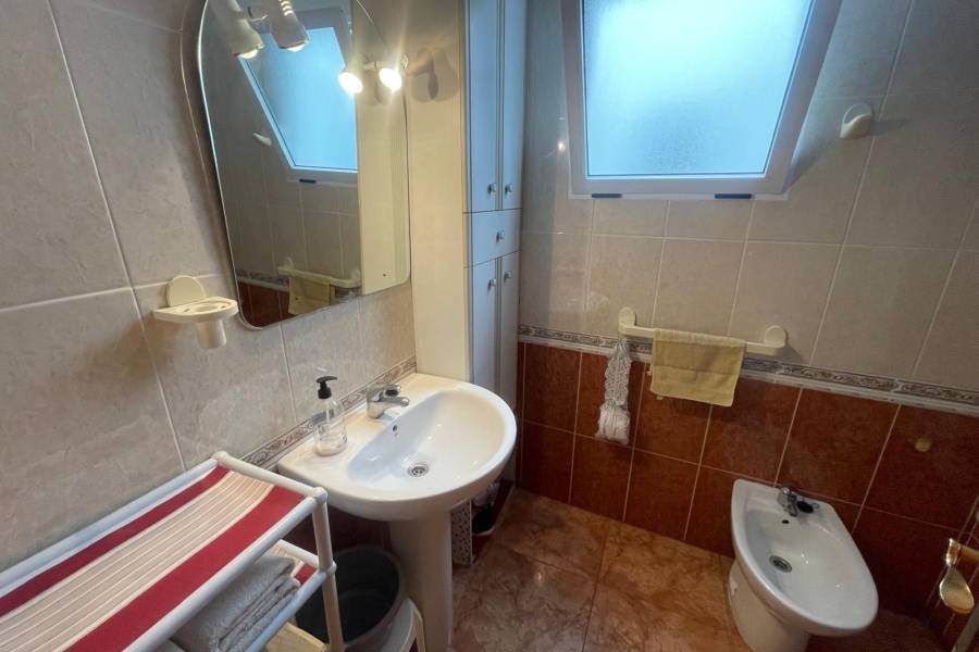 Venta - Apartamento - Playa de los locos - Torrevieja