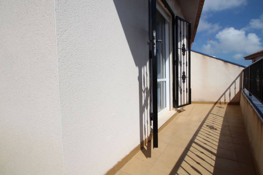 Verkauf - Reihenhaus - Aguas nuevas 1 - Torrevieja