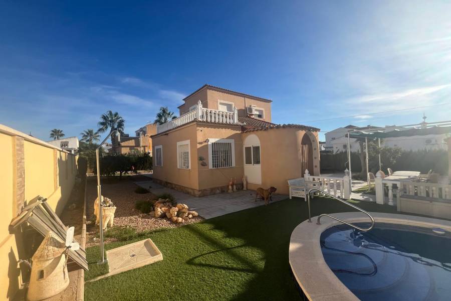 Salg - Villa - San luis - Torrevieja