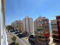 https://fotos15.apinmo.com/4147/25775386/27-39.jpg