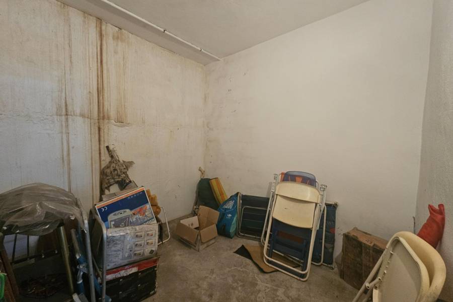 Sale - Garage - Estacion de autobuses - Torrevieja