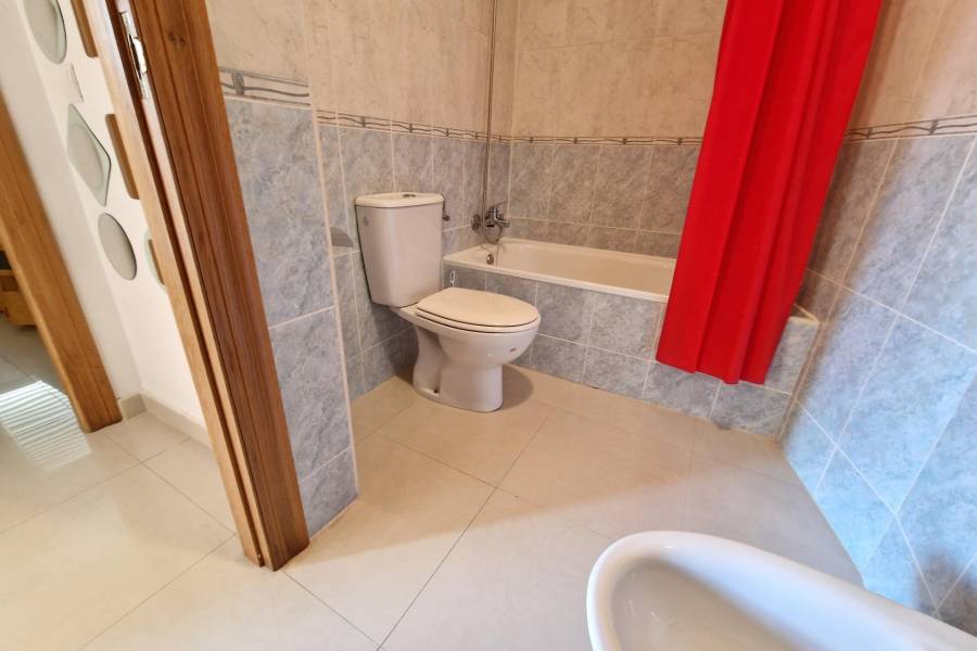 Venta - Apartamento - Estacion de autobuses - Torrevieja