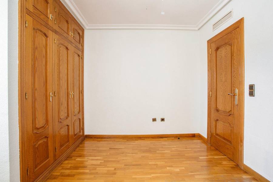 Försäljning - Villa - Torreta florida - Torrevieja