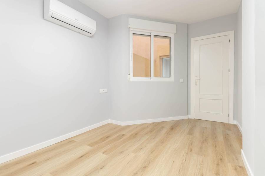 Försäljning - Lägenhet - La Mata pueblo - Torrevieja
