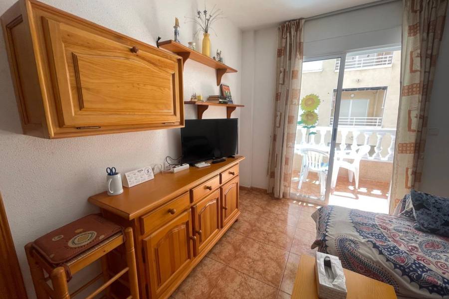 Venta - Apartamento - Playa de los locos - Torrevieja