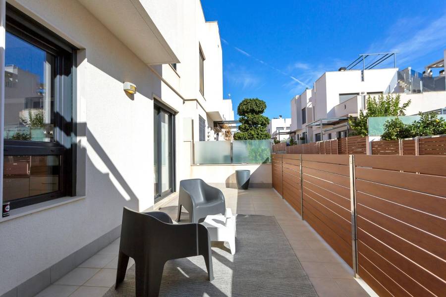 Venta - Villa - Sector 25 - Torrevieja