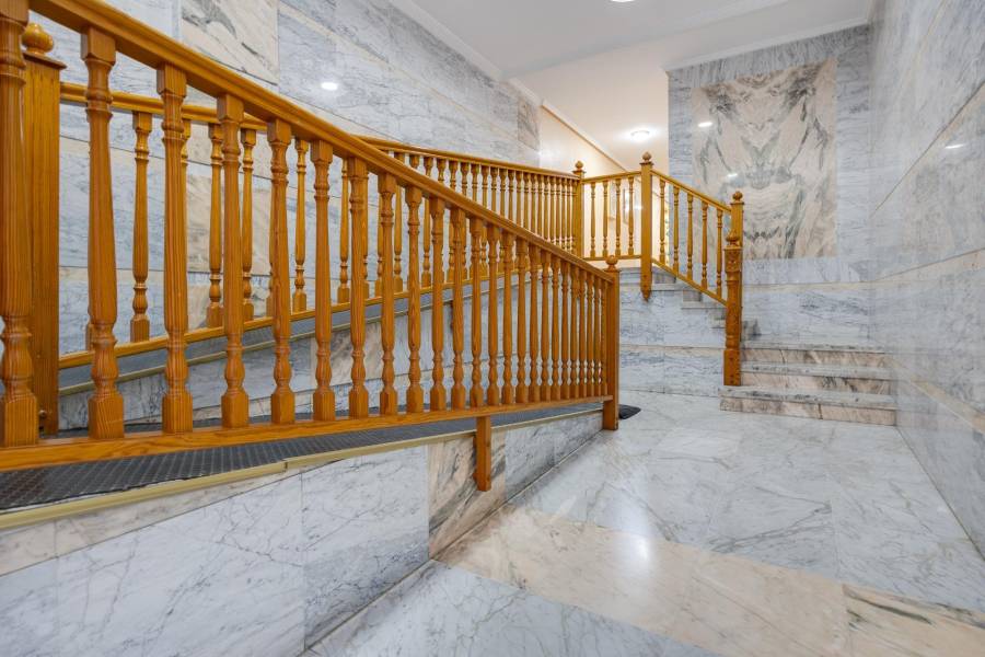 Venta - Apartamento - Estacion de autobuses - Torrevieja