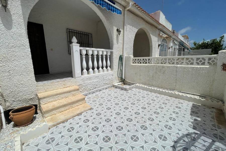 Sale - Terraced house - San luis - Torrevieja