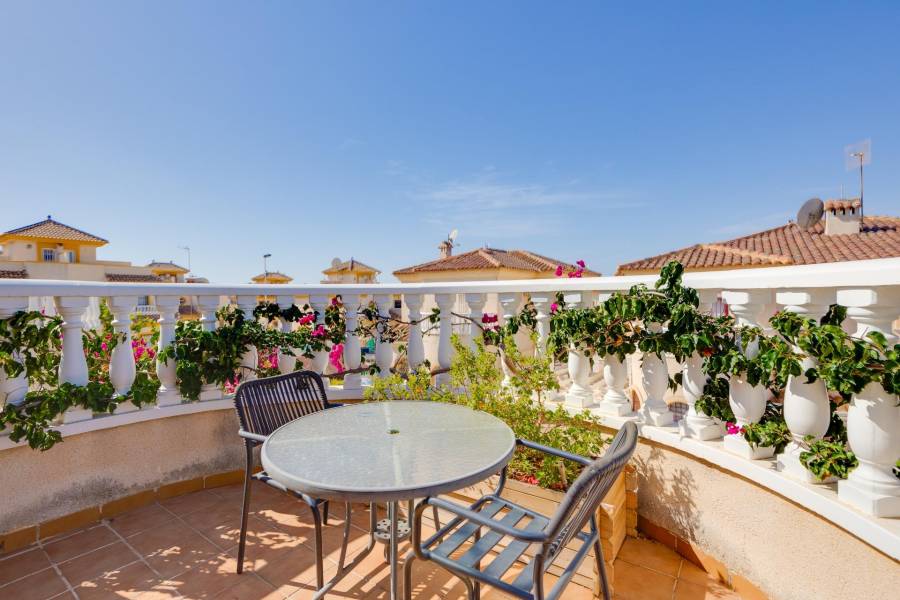 Verkauf - Einfamilienhaus - Aguas Nuevas - Torrevieja