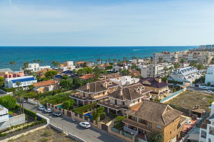 Venta - Villa - La veleta - Torrevieja