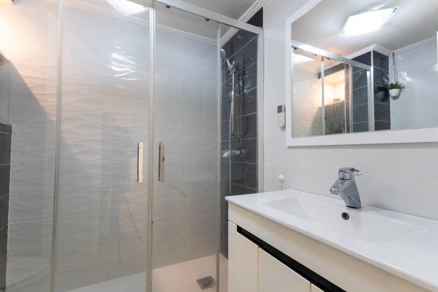 Sale - Apartment - La veleta - Torrevieja