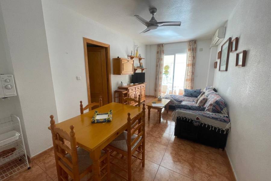 Venta - Apartamento - Playa de los locos - Torrevieja