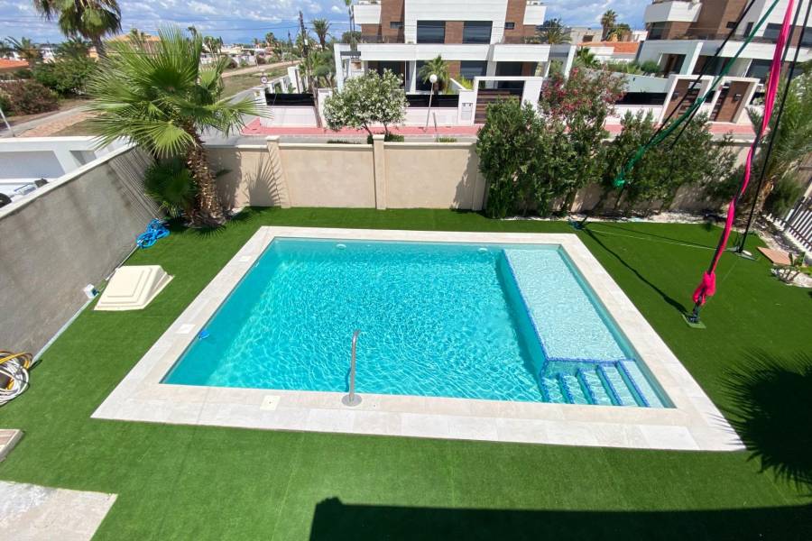 Venta - Chalet - Torreta florida - Torrevieja
