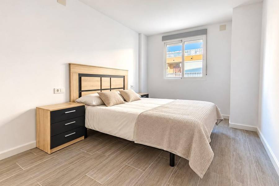 Sale - Apartment - Centro - Torrevieja