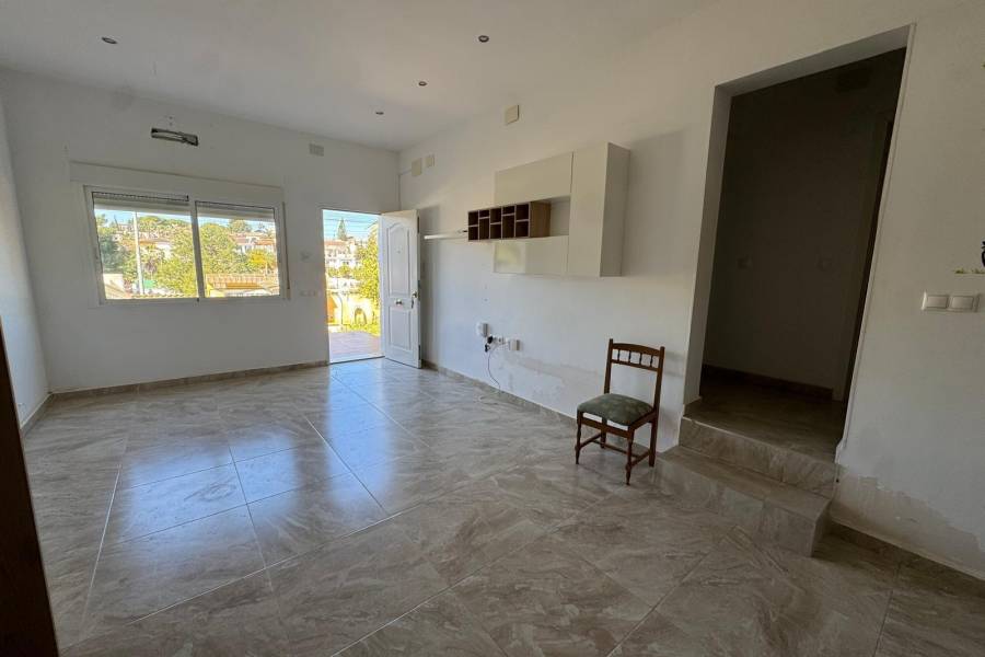 Venta - Chalet - Los balcones - Torrevieja