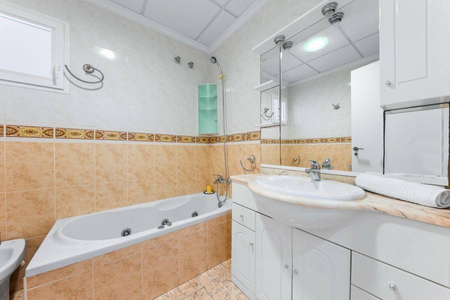 Salg - Leilighet - Centro - Torrevieja
