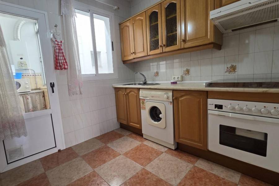 Venta - Apartamento - Estacion de autobuses - Torrevieja