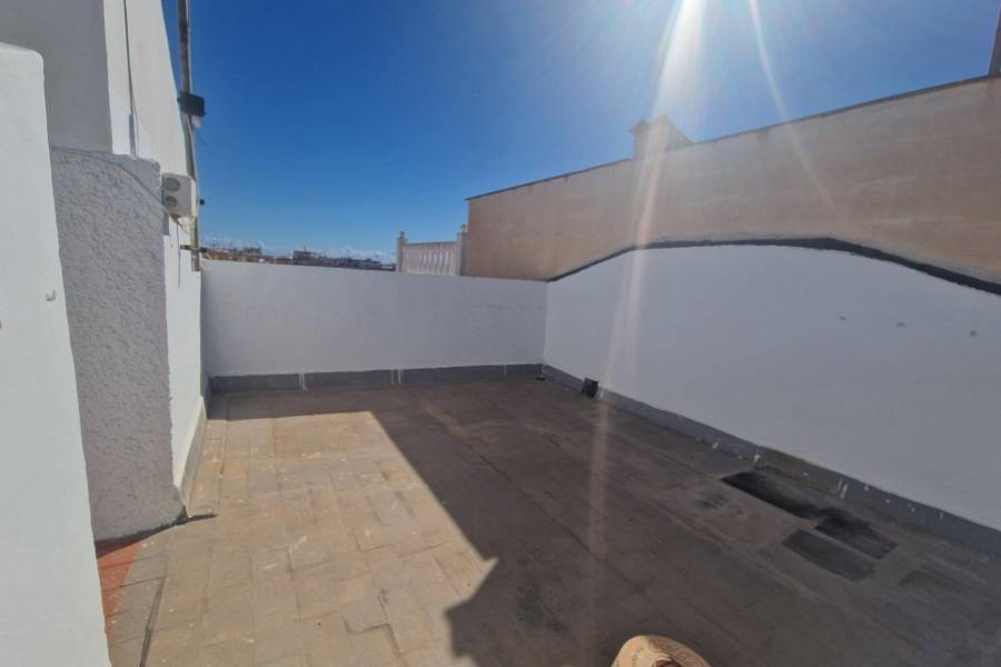 Sale - Terraced house - Estacion de autobuses - Torrevieja