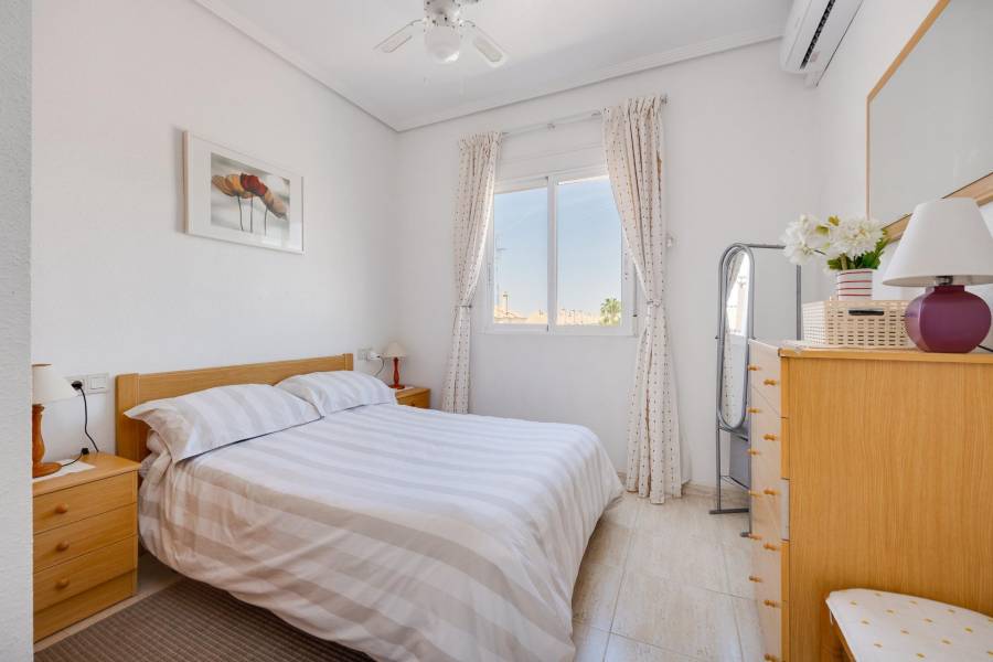 Venta - Bungalow Planta Alta - Aguas Nuevas - Torrevieja