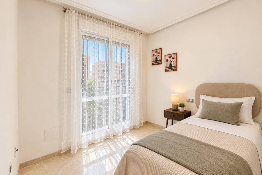 Verkauf - Reihenhaus - Aguas nuevas 1 - Torrevieja