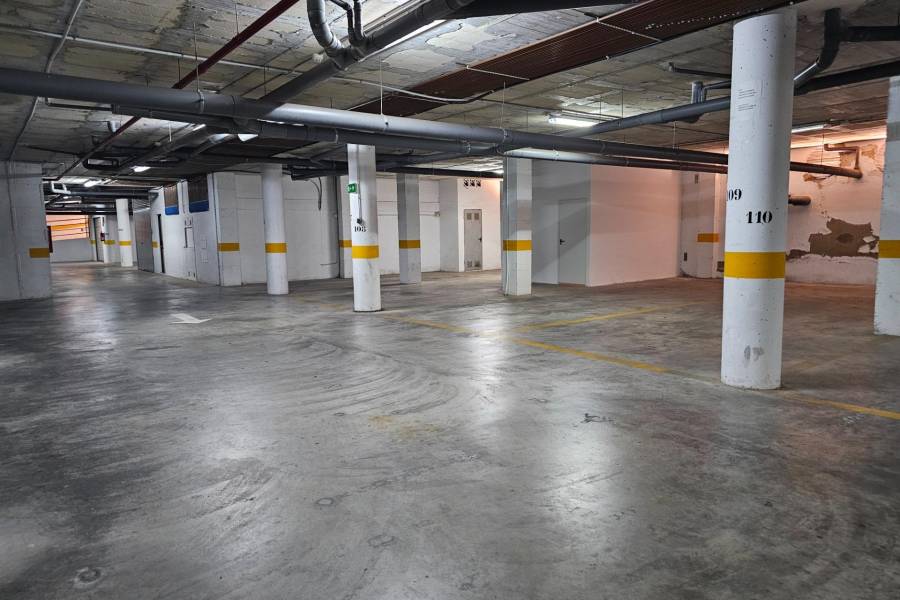 Sale - Garage - Estacion de autobuses - Torrevieja