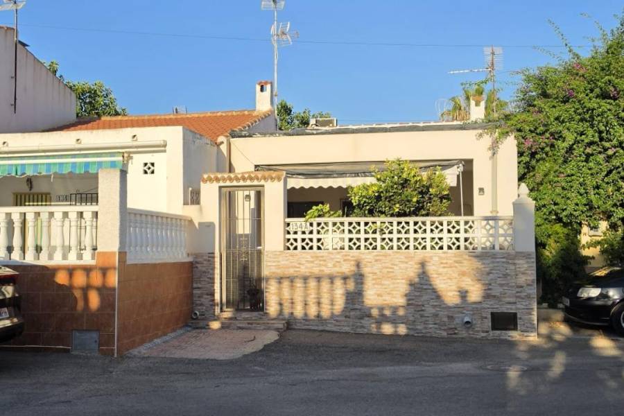 Sale - Bungalow - La Siesta - El Salado - Torreta - Torrevieja