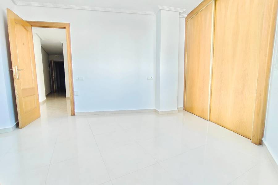 Verkauf - Apartment - Paseo maritimo - Torrevieja