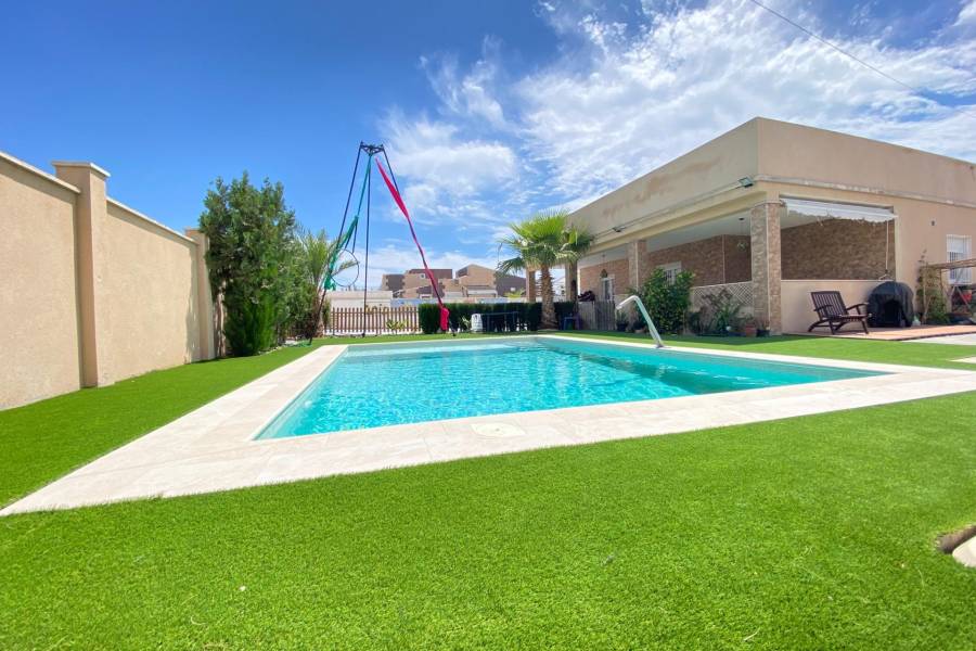 Venta - Chalet - Torreta florida - Torrevieja