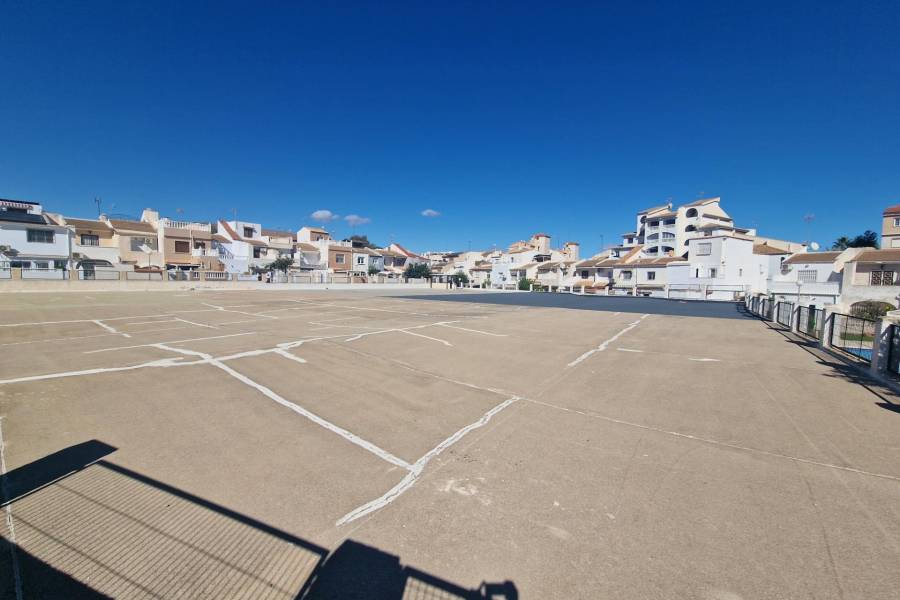 Verkauf - Reihenhaus - Estacion de autobuses - Torrevieja