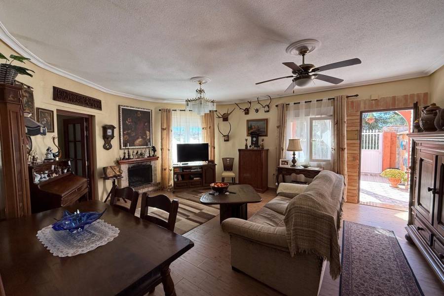 Venta - Chalet - El chaparral - Torrevieja