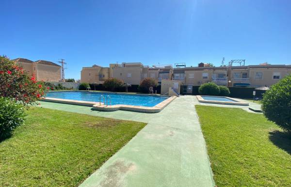 Single family house - Sale - Paraje natural - Torrevieja