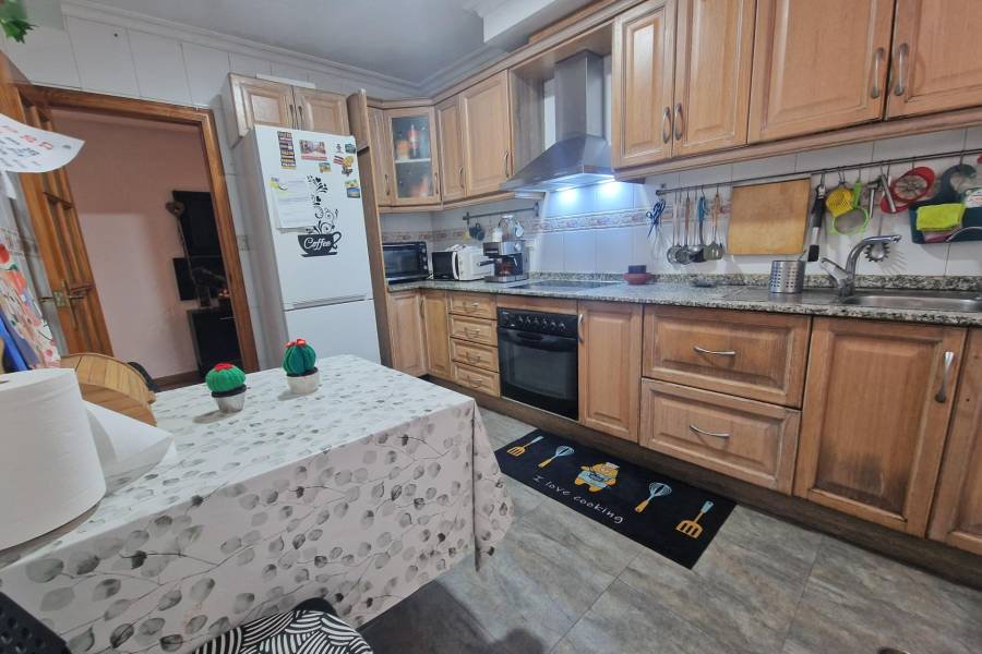 Sale - Ground floor apartment - Centro - Torrevieja