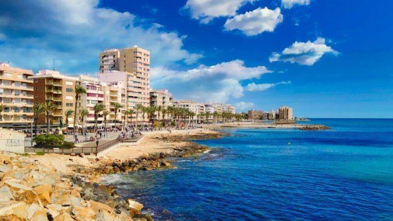 Sale - Ground floor apartment - Centro - Torrevieja