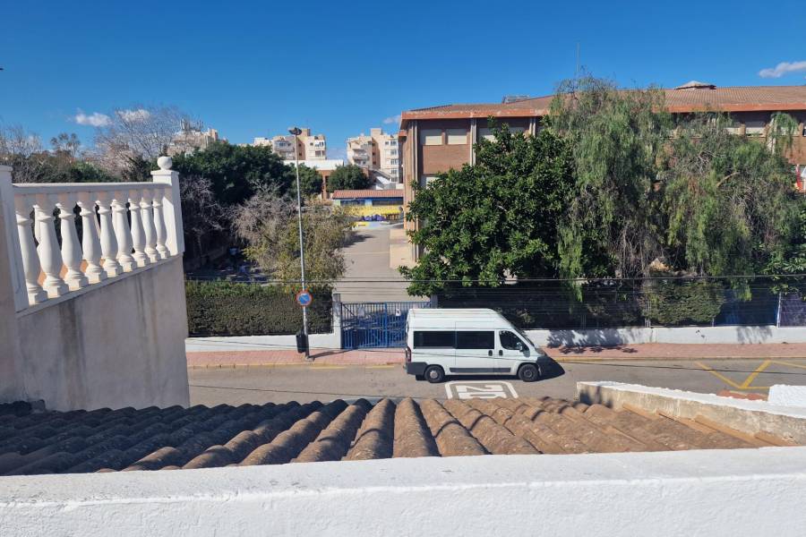 Verkauf - Reihenhaus - Estacion de autobuses - Torrevieja