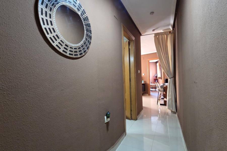 Venta - Apartamento - Paseo maritimo - Torrevieja